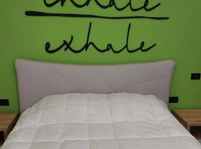 アパート Feel At Ap1 ティラナ